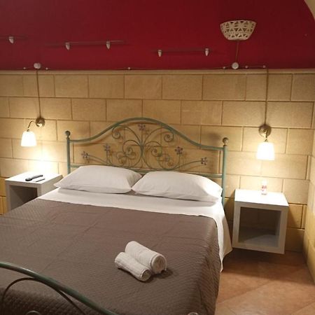 Apartament La Dimora Degli Dei Bari Zewnętrze zdjęcie