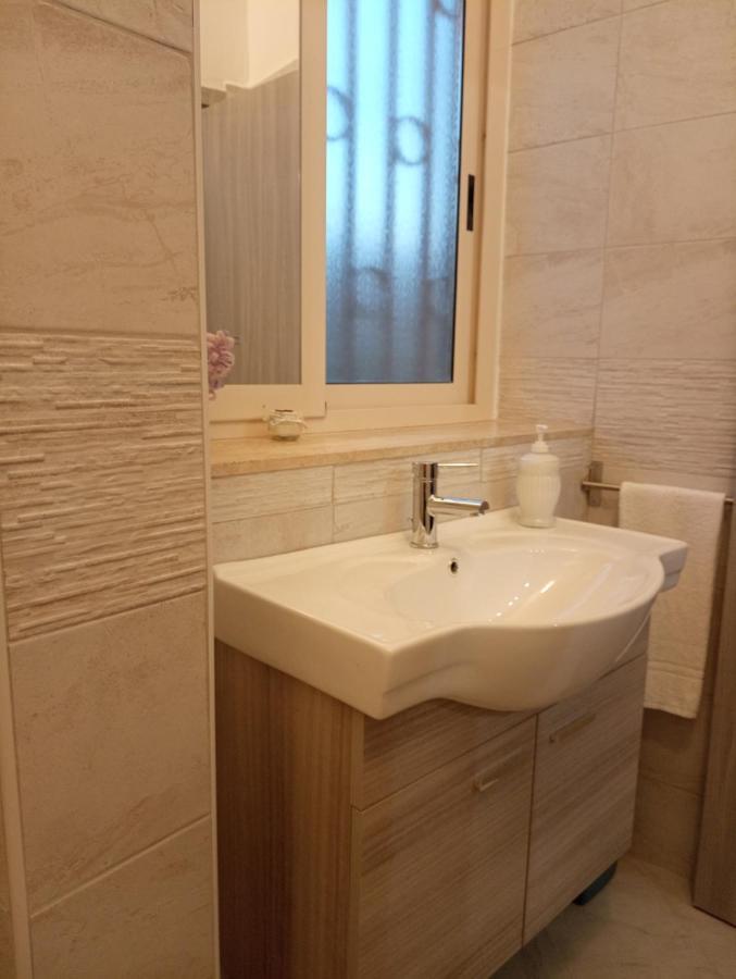 Apartament La Dimora Degli Dei Bari Zewnętrze zdjęcie